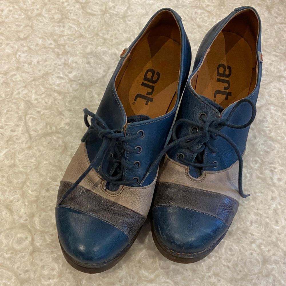 Art lace up leather oxfords